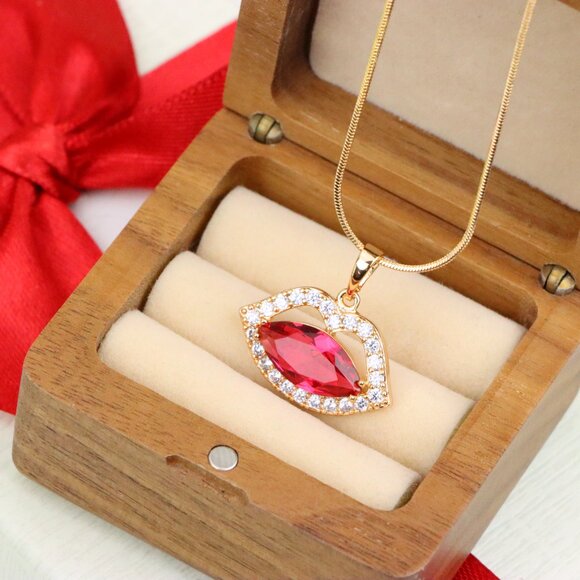 "Rose Gold Lips Pendant with Red Stone – Bold & Stylish, XPPT1206 - Picture 9 of 14